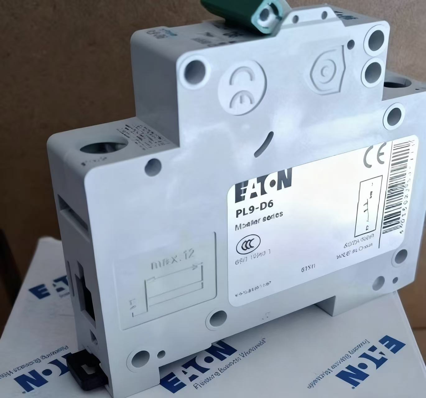 EATON伊頓Bussmann系列NH熔斷器底座和開關(guān)SD1-D